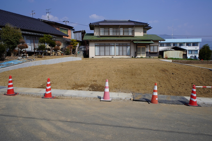 売土地　10192　飯田市大瀬木　分譲A区画　75.5坪　960万円