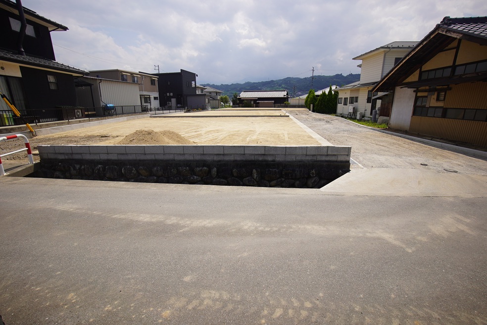飯田市松尾明分譲宅地B区画現地写真施工中