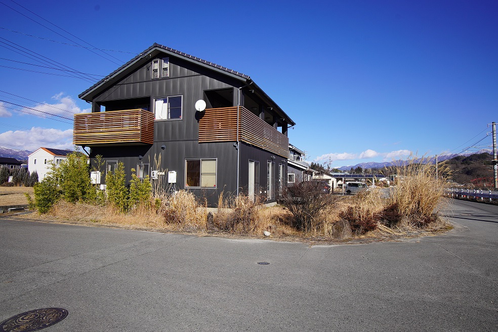 飯田市嶋中古住宅外観写真