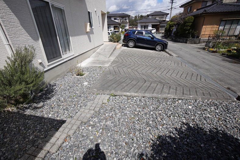 飯田市売家鼎下山中古住宅外観写真